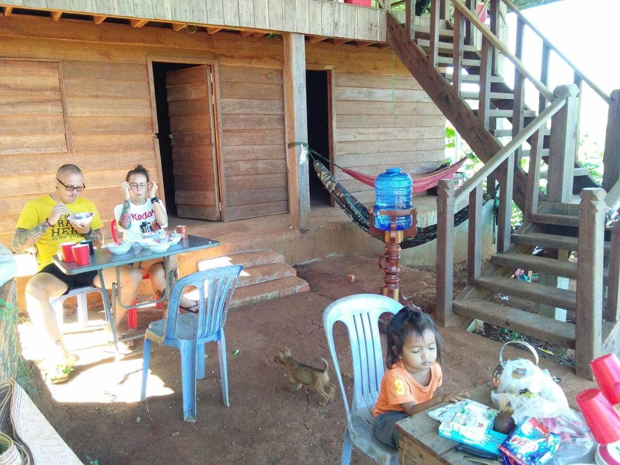 Mr Pov Home Stay Banlung Szoba fotó